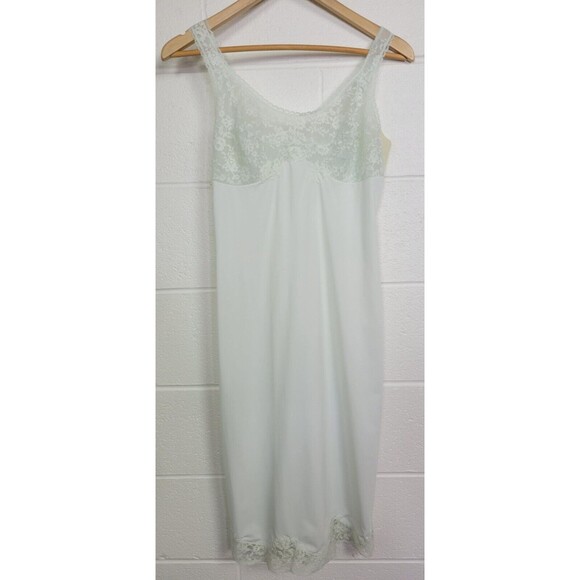 Vintage Van Raalte Suavette Nylon Slip Chemise Sea Foam Green Lace Sz 33 - Picture 1 of 11